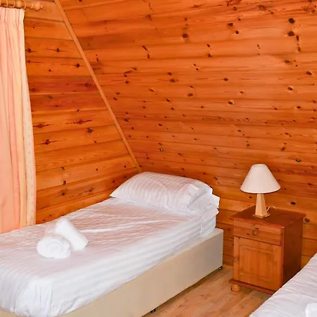 Peaceful Cowslip Lodge - Finlake Spa Resort In Devon Chudleigh Exterior photo