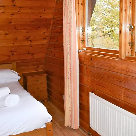 Peaceful Cowslip Lodge - Finlake Spa Resort In Devon Chudleigh Exterior photo